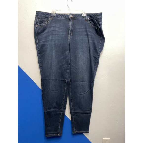 Comfy & Stylish: Lane Bryant X-Long Skinny Jeans with Tummy Control! (size 26) - Picture 1 of 6